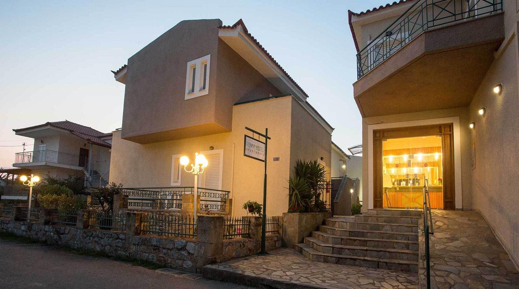 Remvi Hotel - Apartments Stoúpa Exterior foto